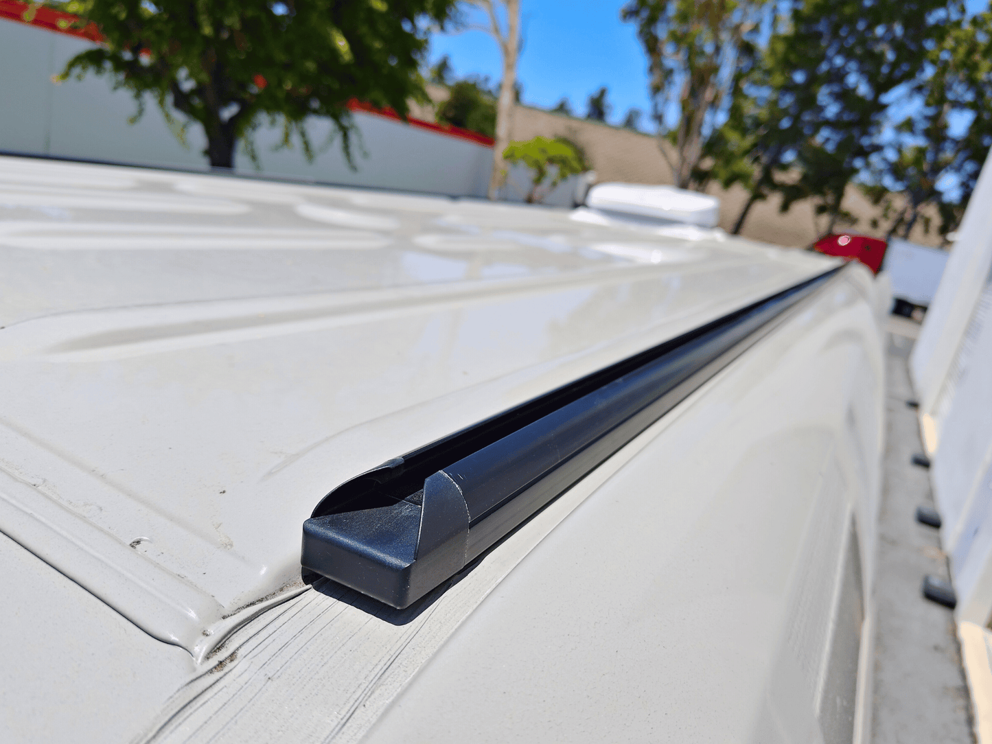 SPRINTER VAN 144" Roof Rail System 07+.