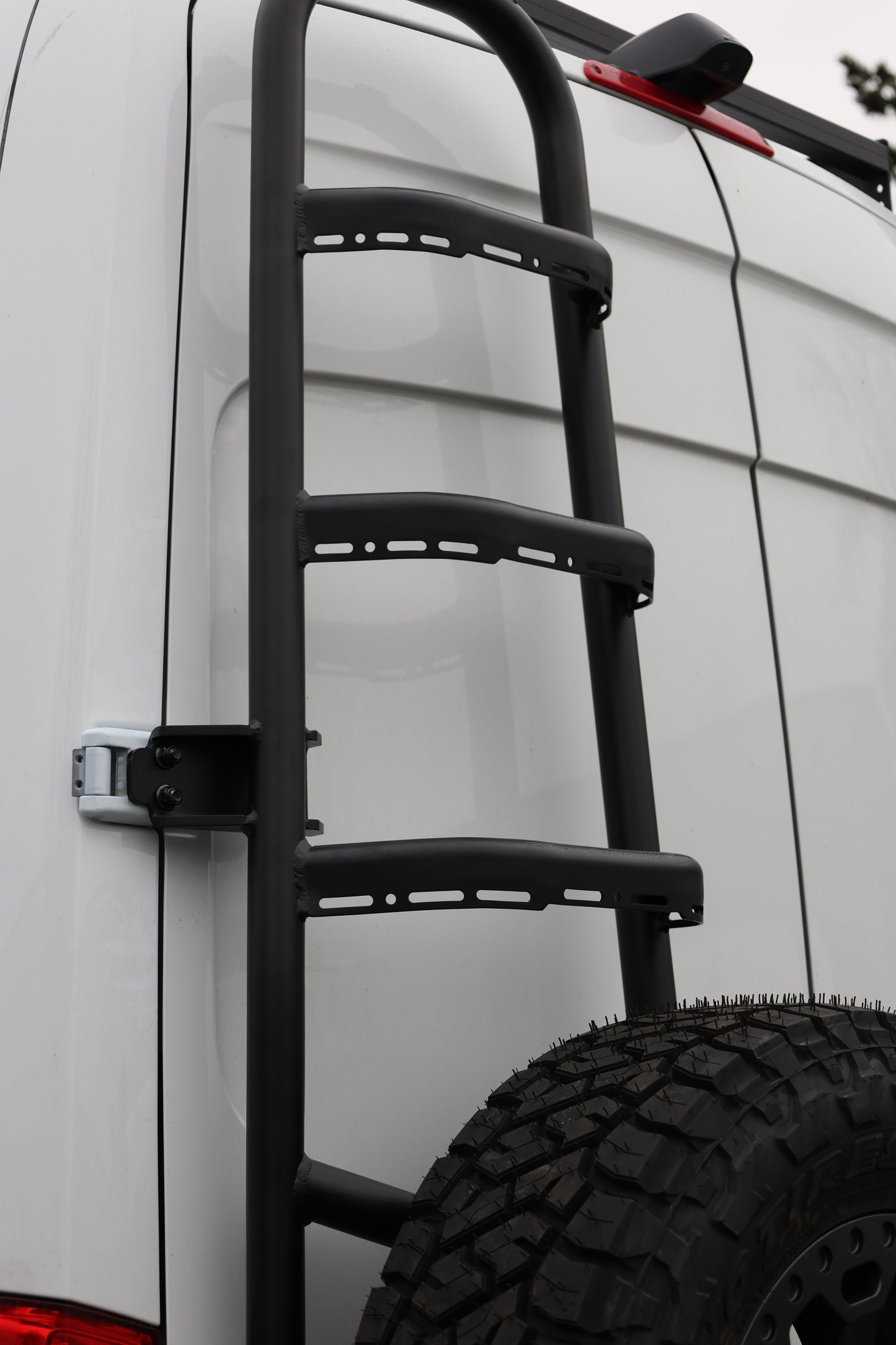 Sprinter Two-In-One Tire Ladder Carrier
