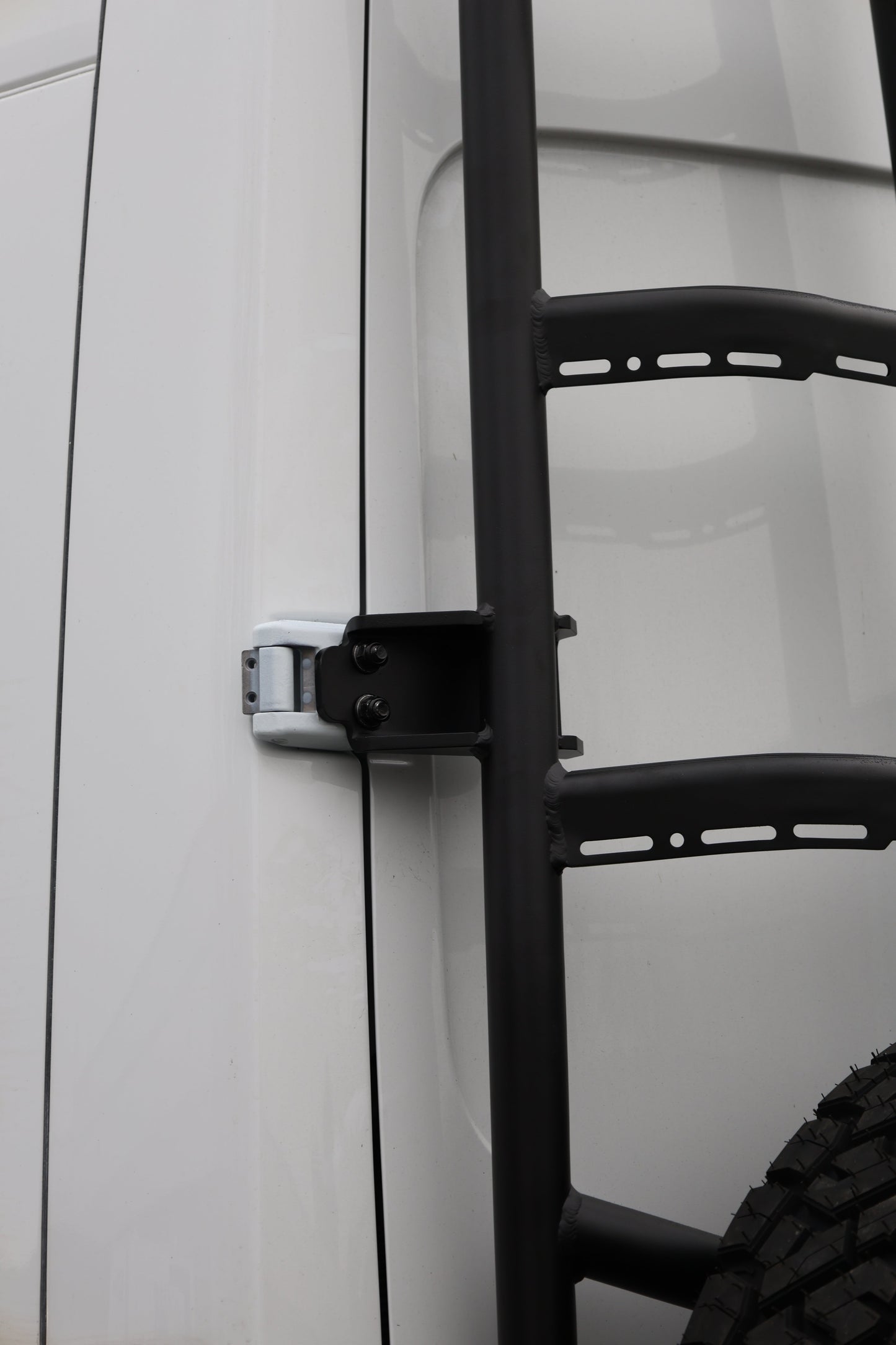 Sprinter Two-In-One Tire Ladder Carrier