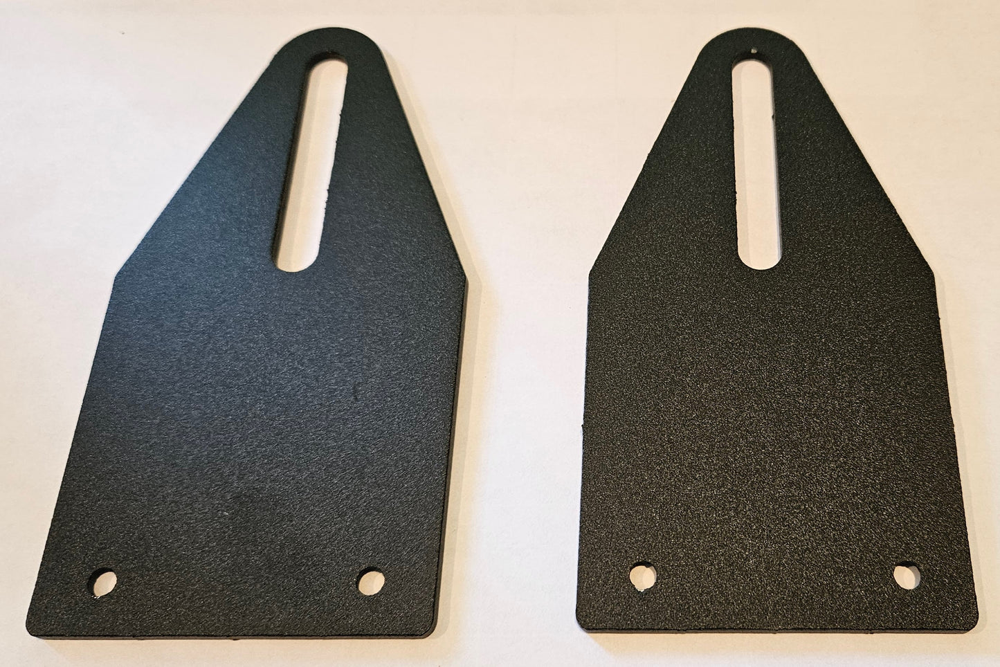 Upper Cabinet L-Track Mounting Kit.